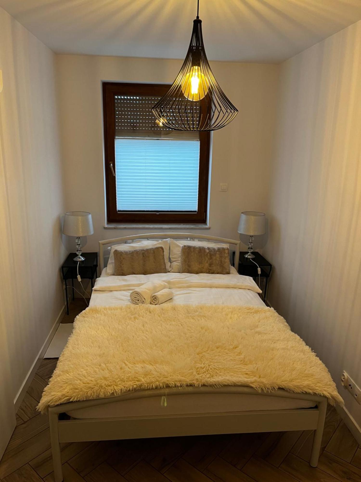 Zlotow-Ka Apartment Luaran gambar
