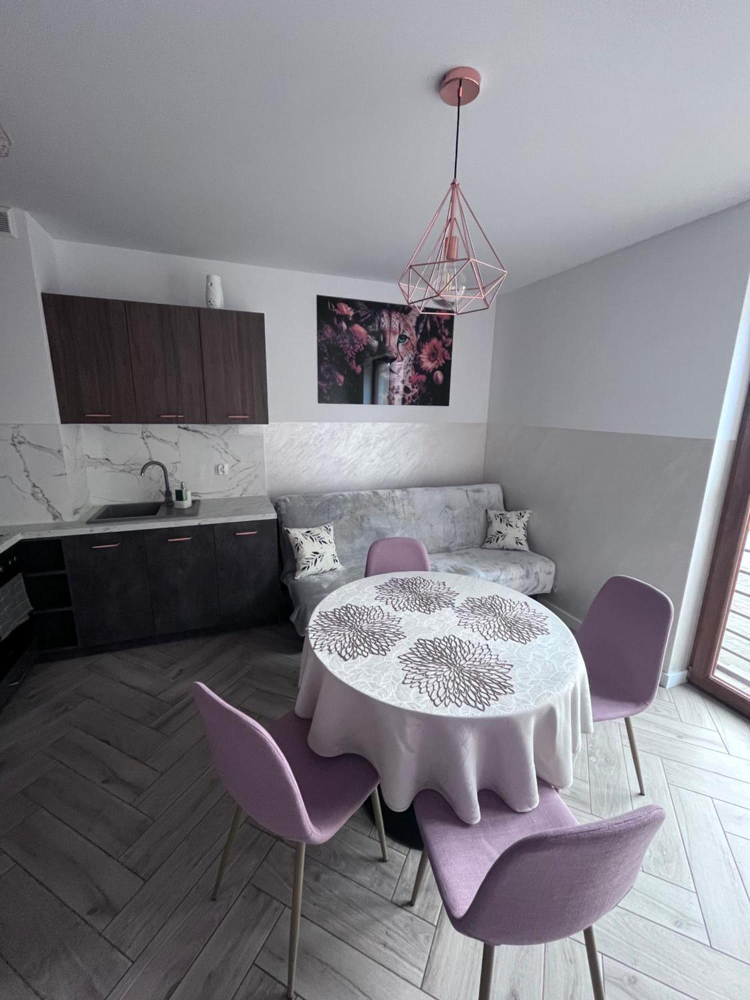 Zlotow-Ka Apartment Luaran gambar